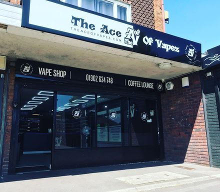 The Ace of Vapez Shop Signage